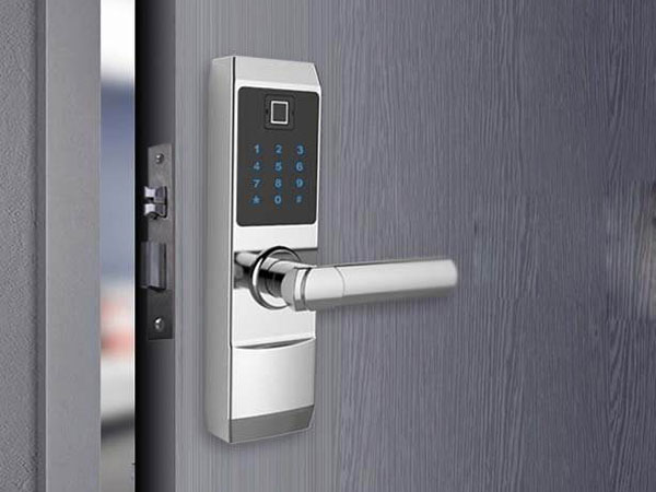 卢龙24小时上门开锁公司