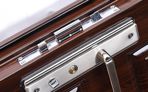 卢龙24小时上门开锁公司