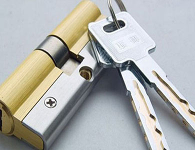 卢龙24小时上门开锁公司